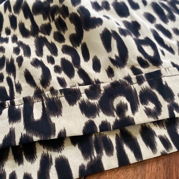 Cheetah print shorts - Picture 2 of 3